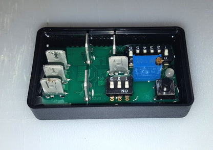 Widget Man UVM -- Universal Gauge / Voltage /TPS/APS Matcher, UPC 743407120871